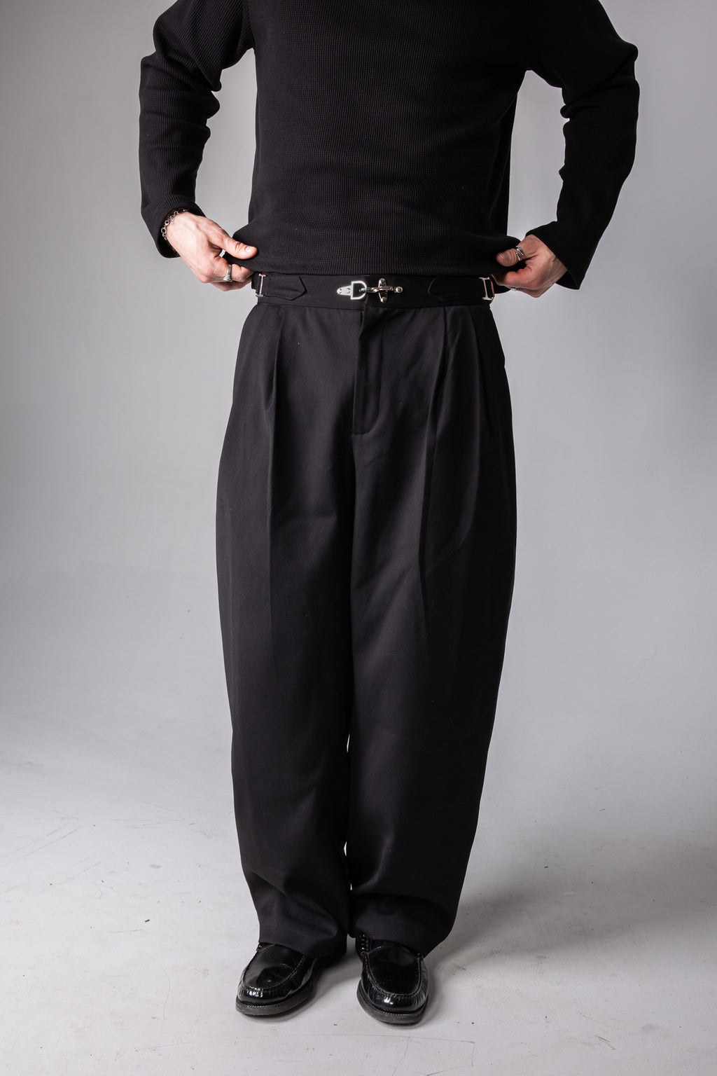 Monochrome Pleated Pants