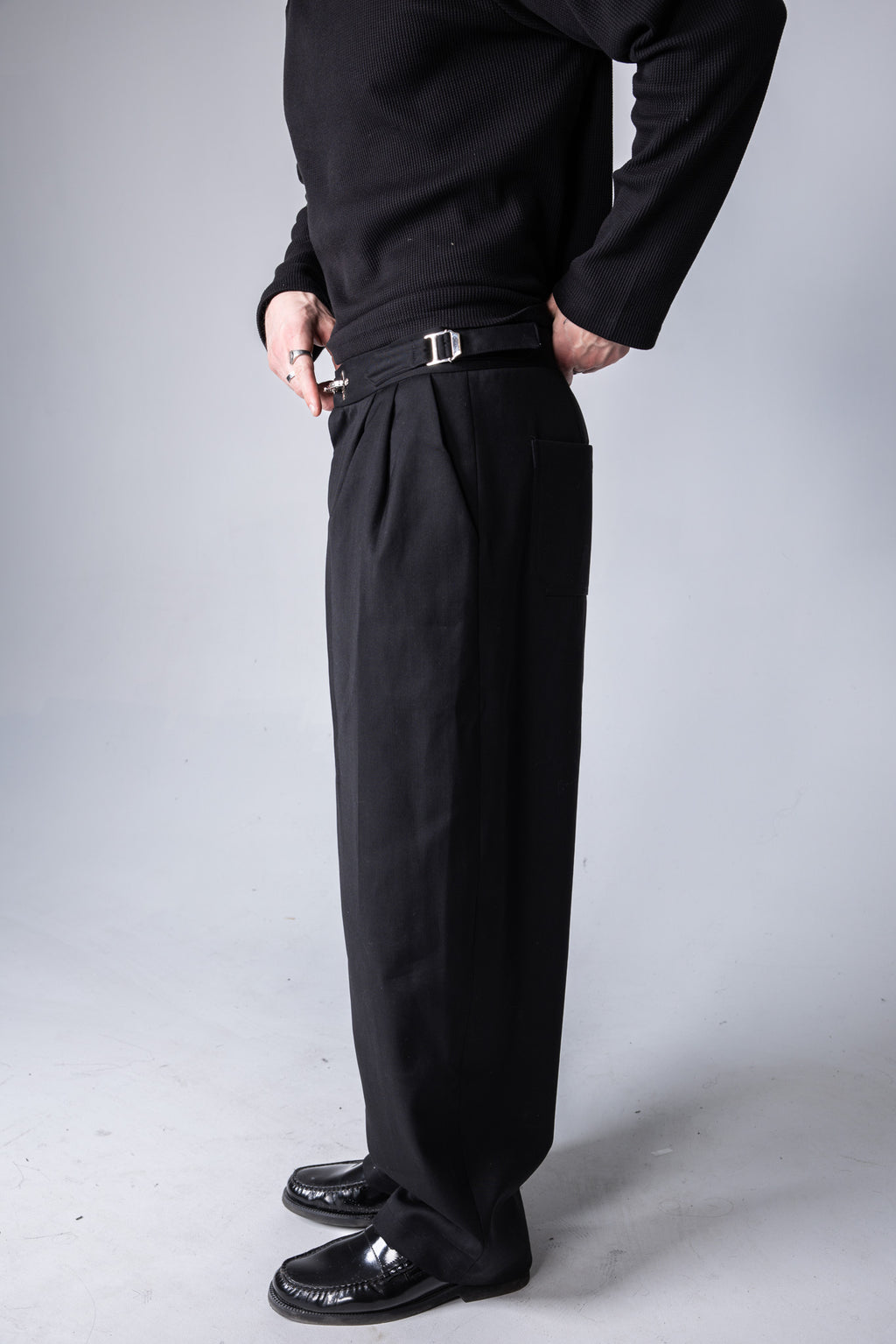 Monochrome Pleated Pants